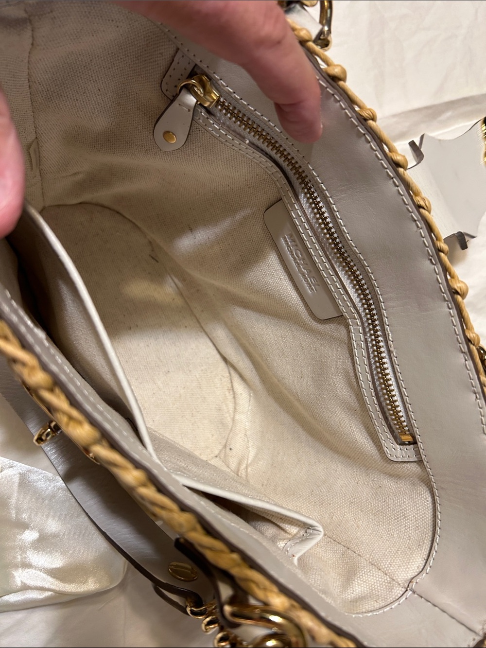 Michael Kors Tan Woven Straw Tote with Gold Hardware and Cream Trim - Picture 6 of 15